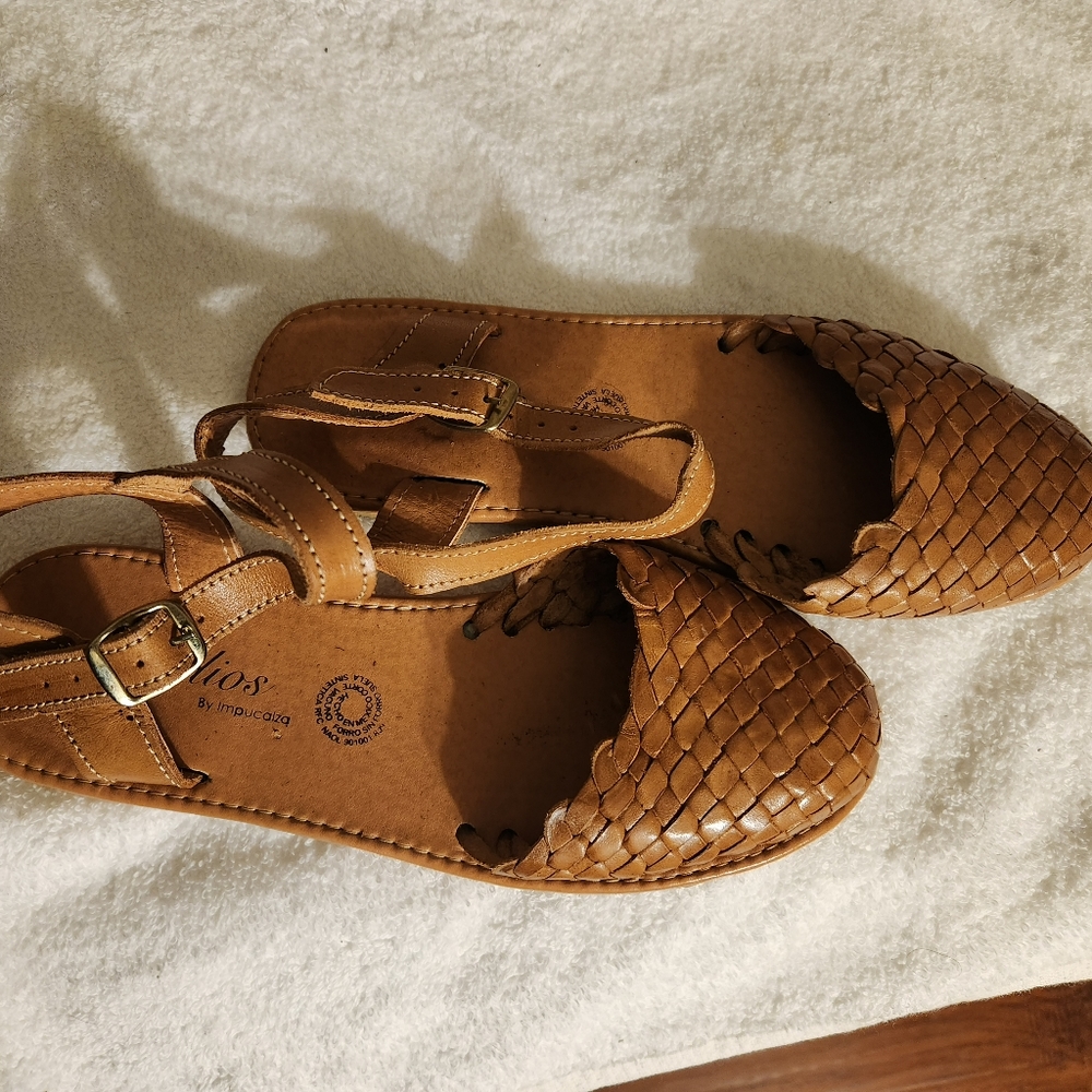 Shoes - Picture 3 of 5